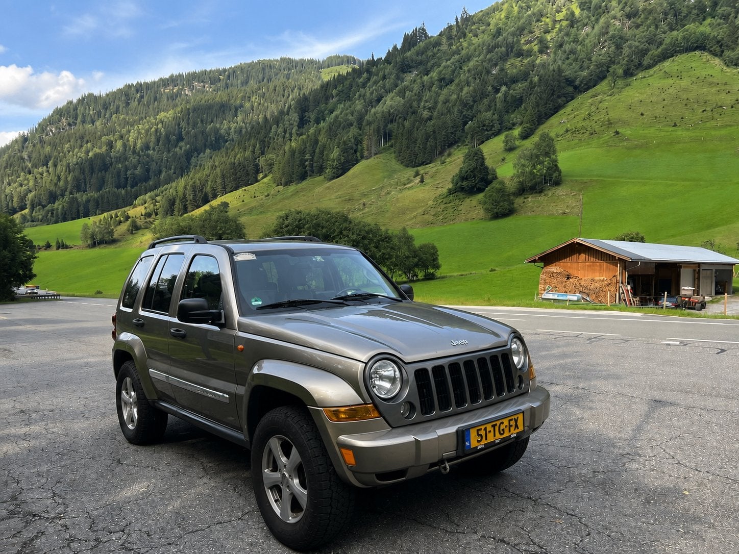 Jeep Cherokee 3.7 V6 Limited 65th Anniv. (2006), Auto's, Automaat, 3700 cc, Bruin, 3360 kg