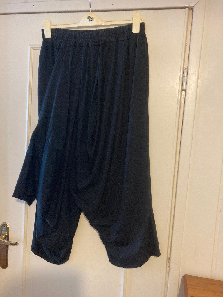 Aparte zwarte katoenen wijde broek van Moonshine, maat XL, Kleding | Dames, Grote Maten, Verzenden, Zwart, Zo goed als nieuw, Moonshine