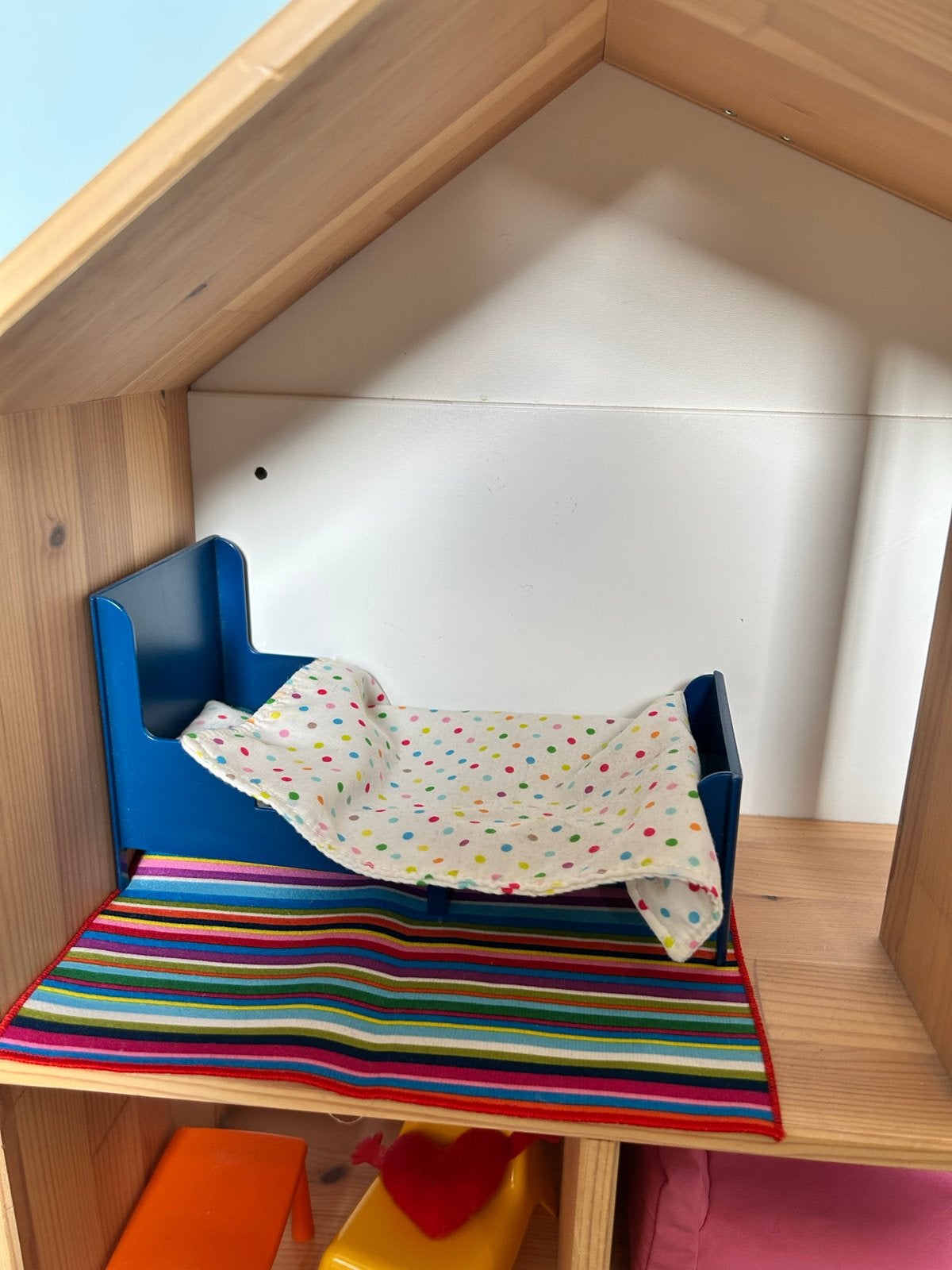 IKEA Flisat Poppenhuis / Boekenkast met meubeltjes, Ophalen, Gebruikt, Poppenhuis