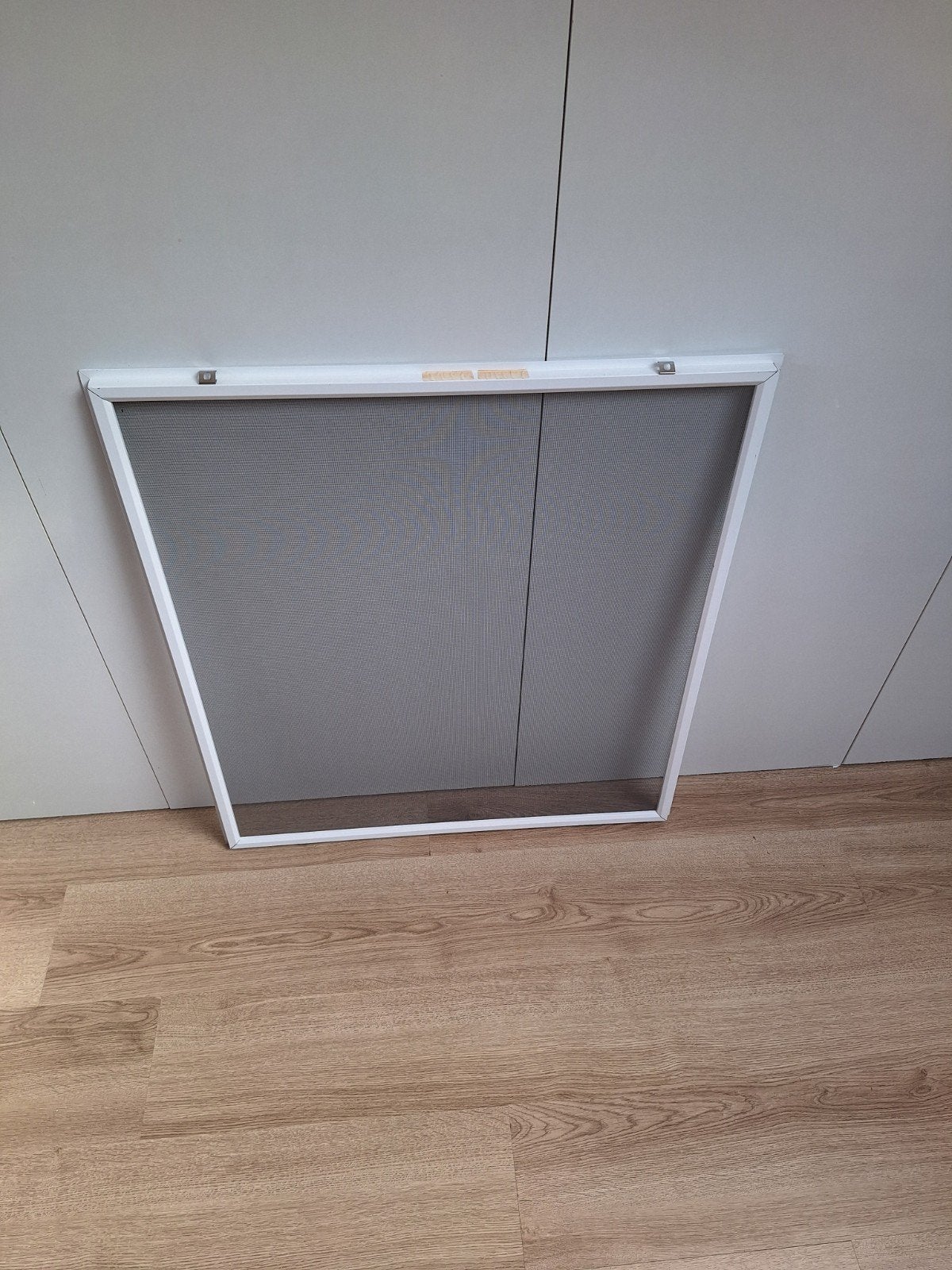 Muggen hor, Ophalen, Minder dan 80 cm, Dakraam