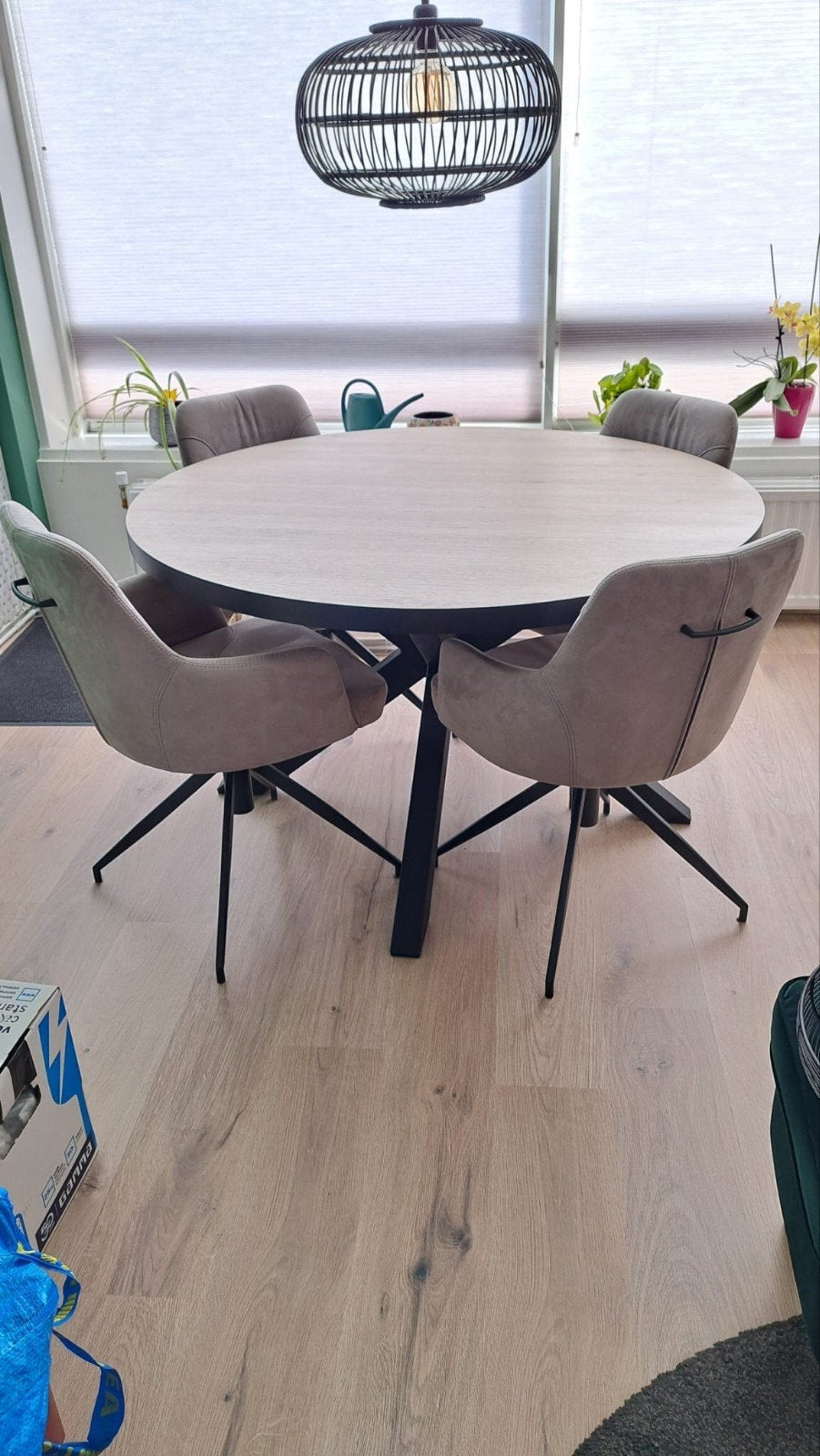 Ronde tafel (130cm) en 4 stoelen, Ophalen, Rond, Zo goed als nieuw, Vier personen