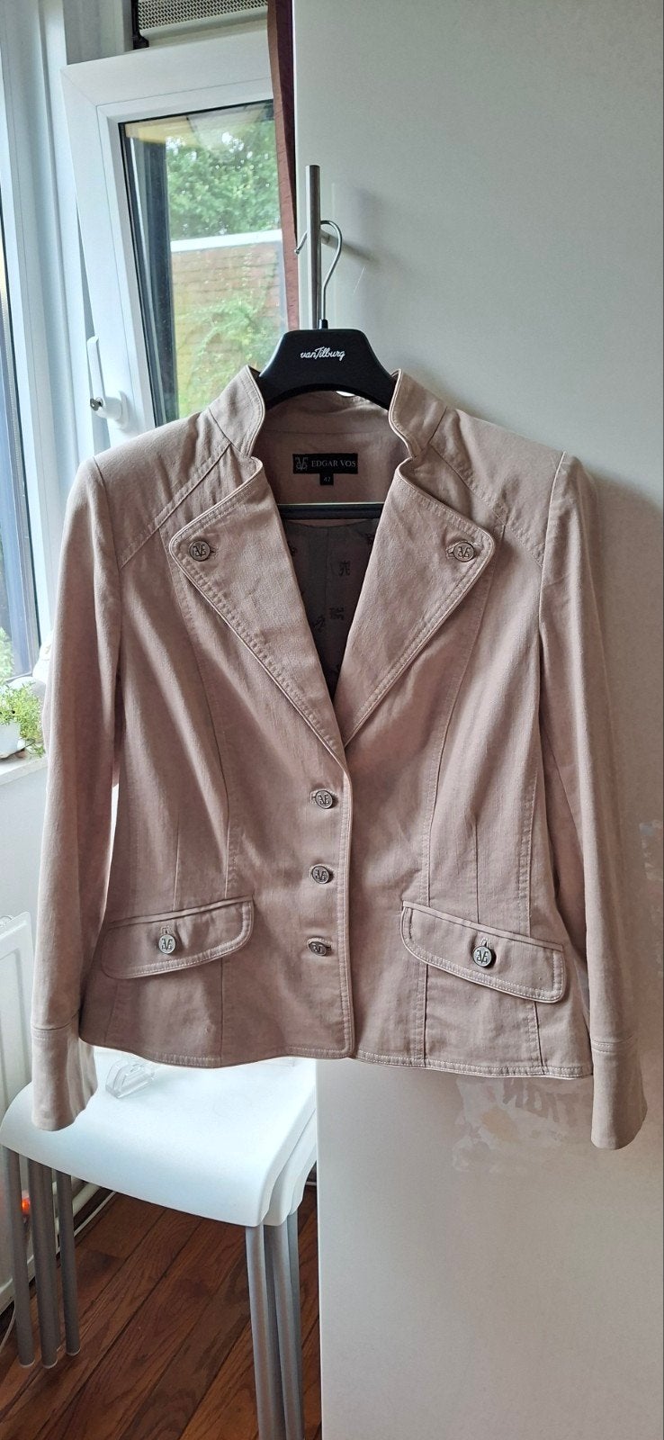 Edgar Vos Jasje Maat 42 Beige Zo goed als nieuw, Kleding | Dames, Ophalen of Verzenden