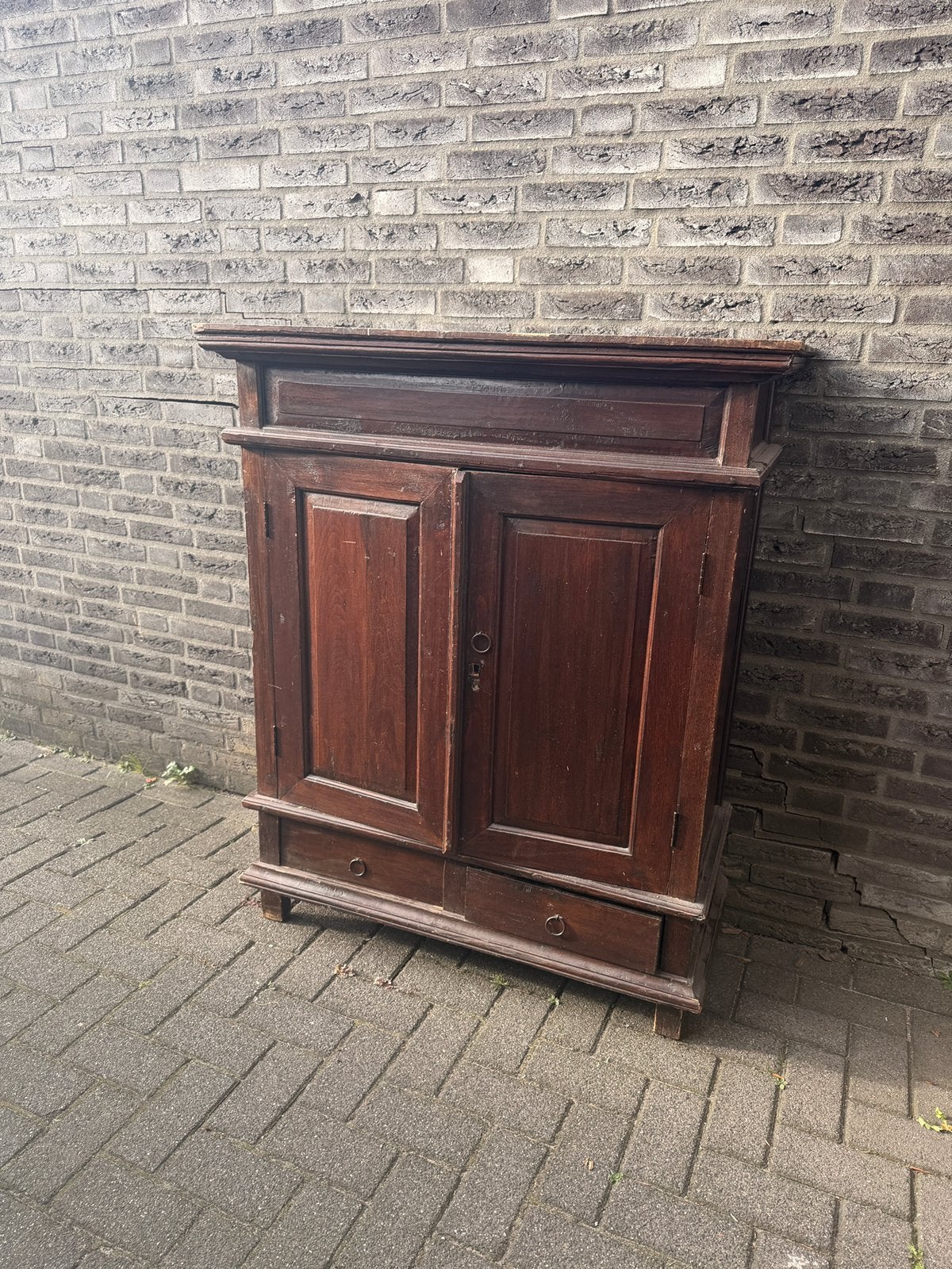 Moet weg! Houten kast - massief, Ophalen