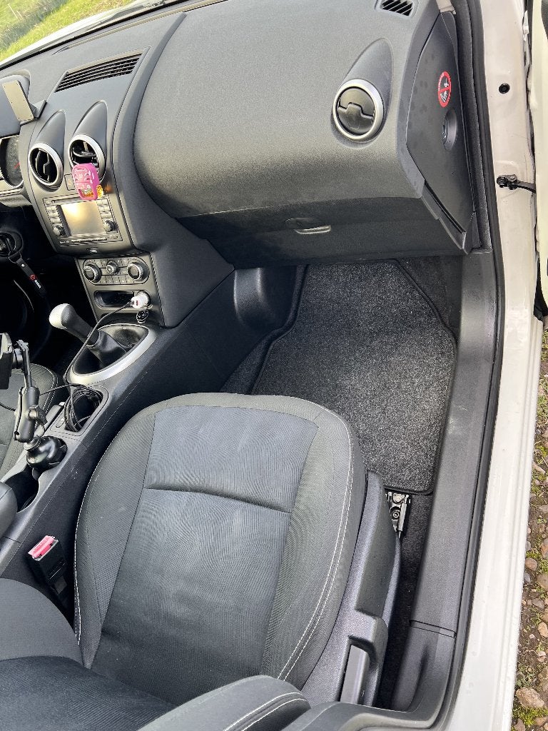 Foto 12 van Nissan Qashqai 1.6 2WD 2012 Wit