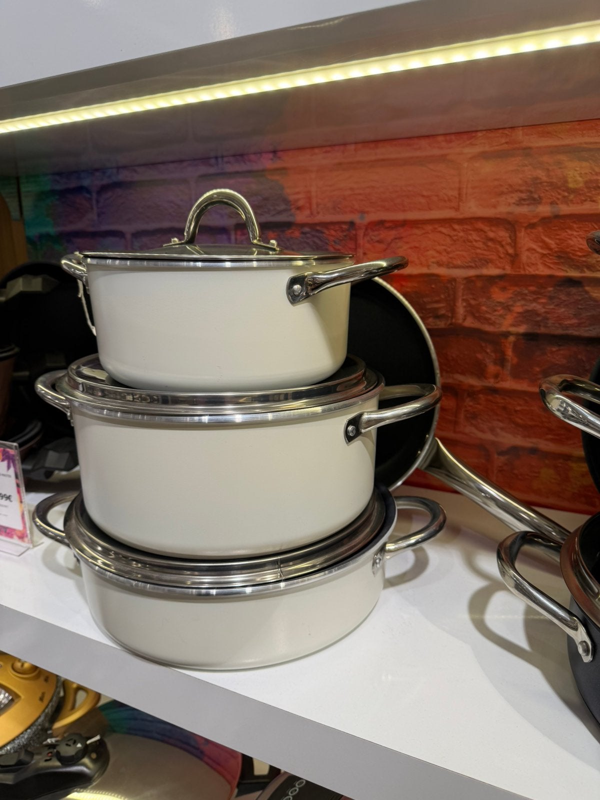 BrandNew Swiss Crystal 7-Piece CookwareSet - Cream(Unopened), Huis en Inrichting, Keuken | Potten en Pannen, Ophalen of Verzenden