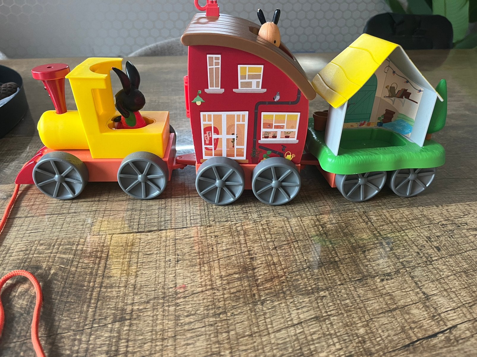 Speeltrein Bing, Ophalen, Gebruikt