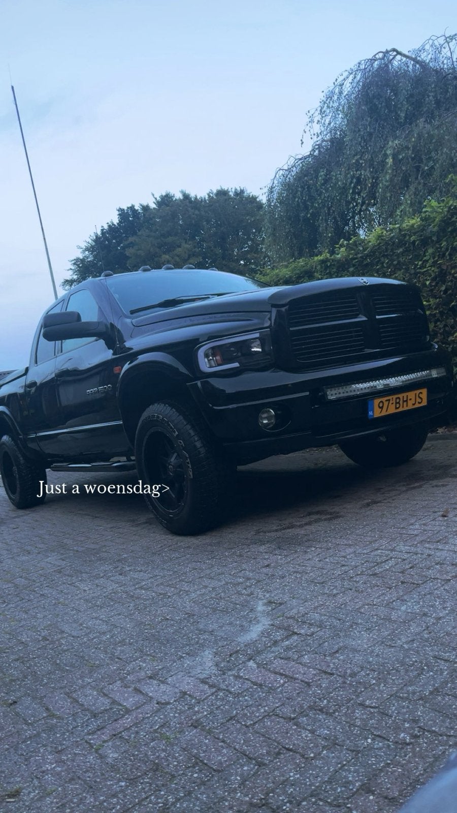 Dodge RAM 1500 LARAMIE, 2764 kg, 249 pk, Zwart, Origineel Nederlands