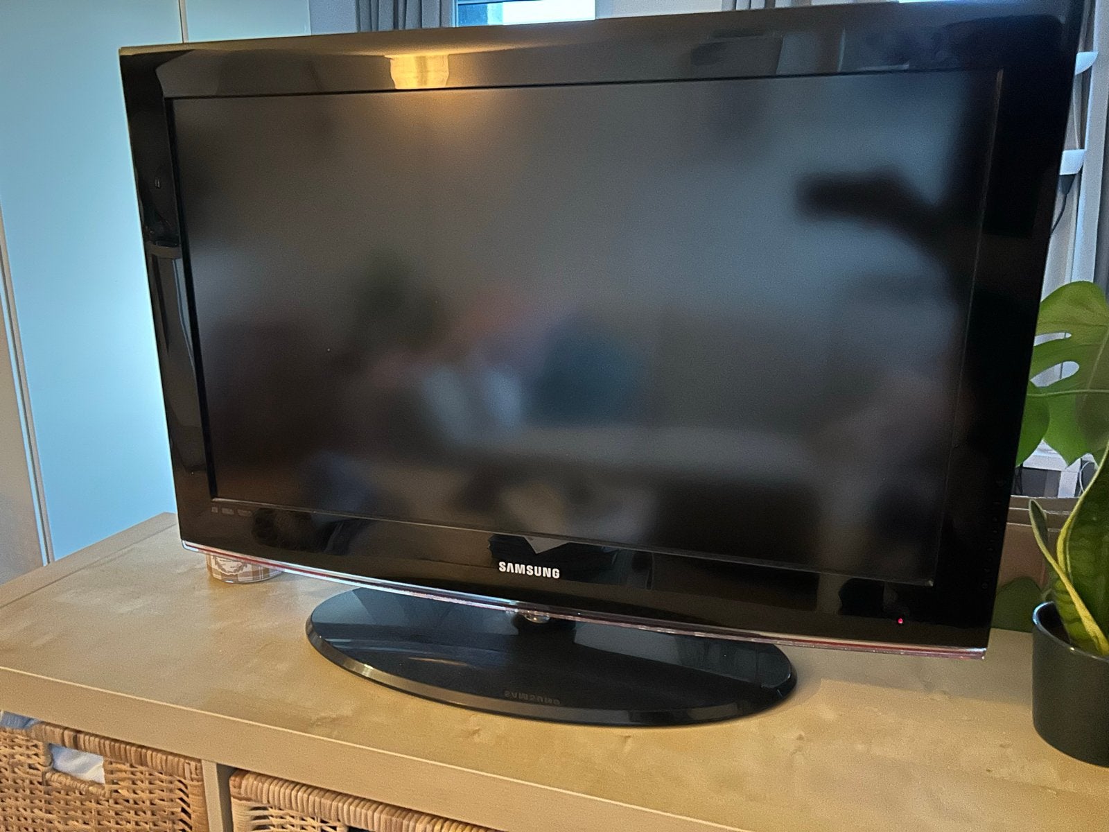 Samsung LCD TV en Chromecast - Goede staat, Ophalen, Gebruikt, 50 Hz, LCD