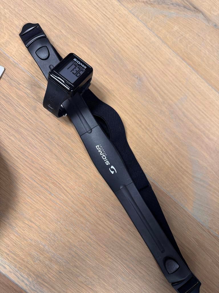 Sigma sporthorloge met borstband, Sport en Fitness, Hartslagmeters, Ophalen of Verzenden, Gebruikt, Sigma, Met borstriem