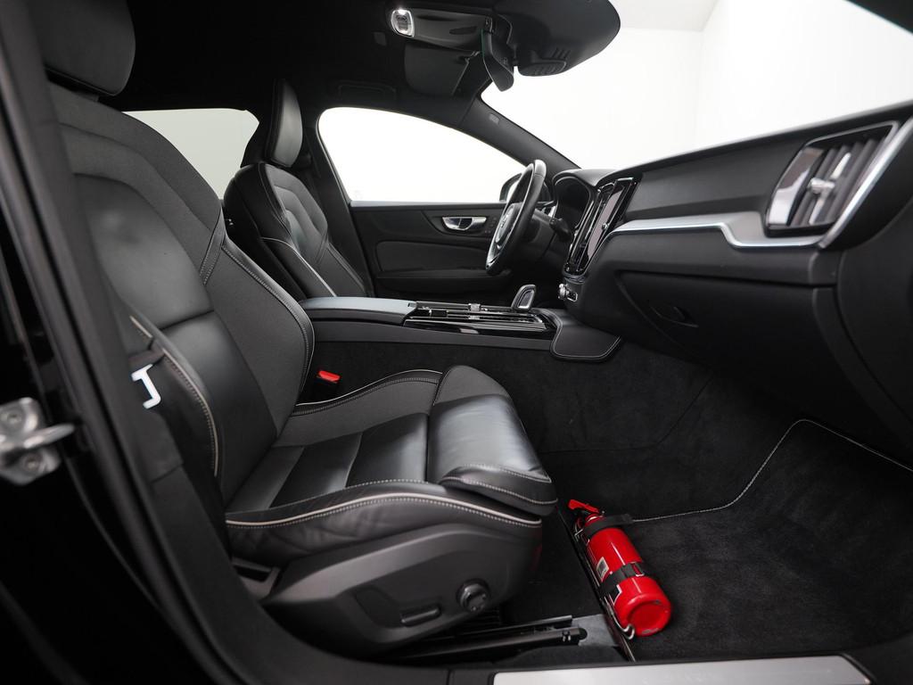 Volvo V60 2.0 T6 Recharge AWD R-Design | Trekhaak | 360 Came, Auto's, Volvo, 12 maanden, Gebruikt, Euro 6, 4 cilinders