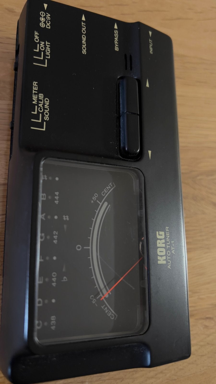 Korg AT-1 Auto Tuner - Vintage Gitaar/Bas Tuner, Ophalen of Verzenden, Gebruikt, Overige typen