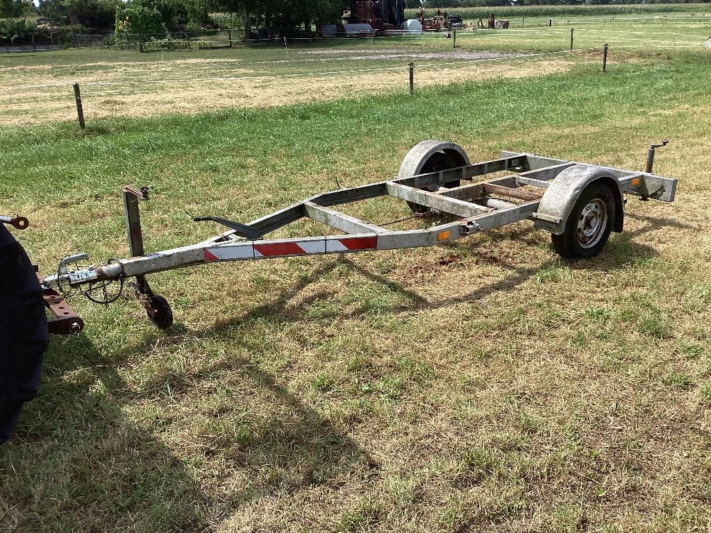 onderstel aanhangwagen, Ophalen