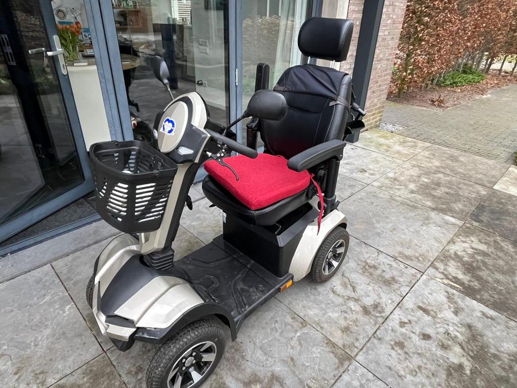 Scootmobiel, Zo goed als nieuw, 16 km/u of meer, 46 km of meer, Ophalen