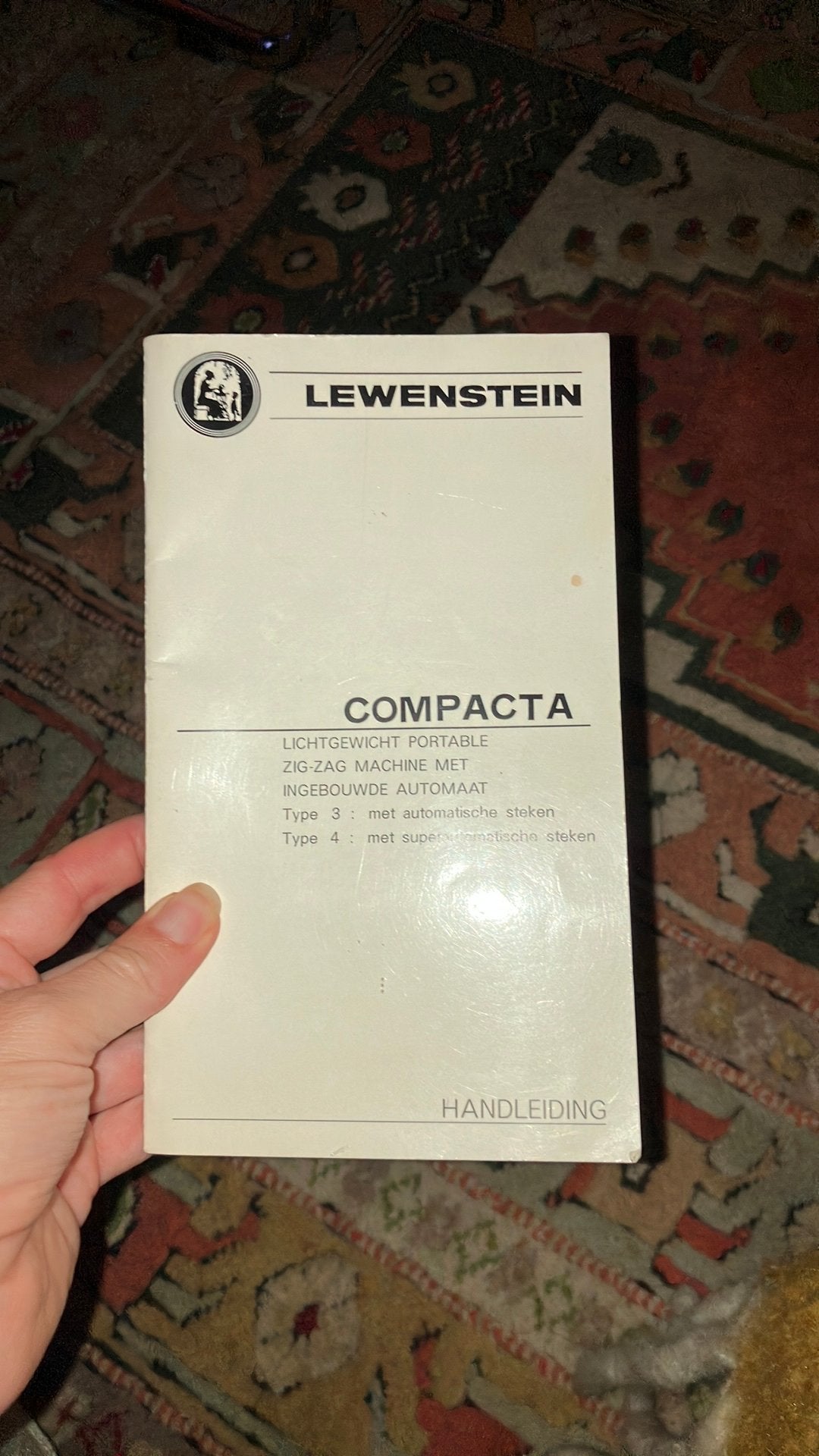 Gezocht: wie haalde de lewenstein naaimachine bij mij op?, Ophalen, Zo goed als nieuw, Naaimachine, Overige merken