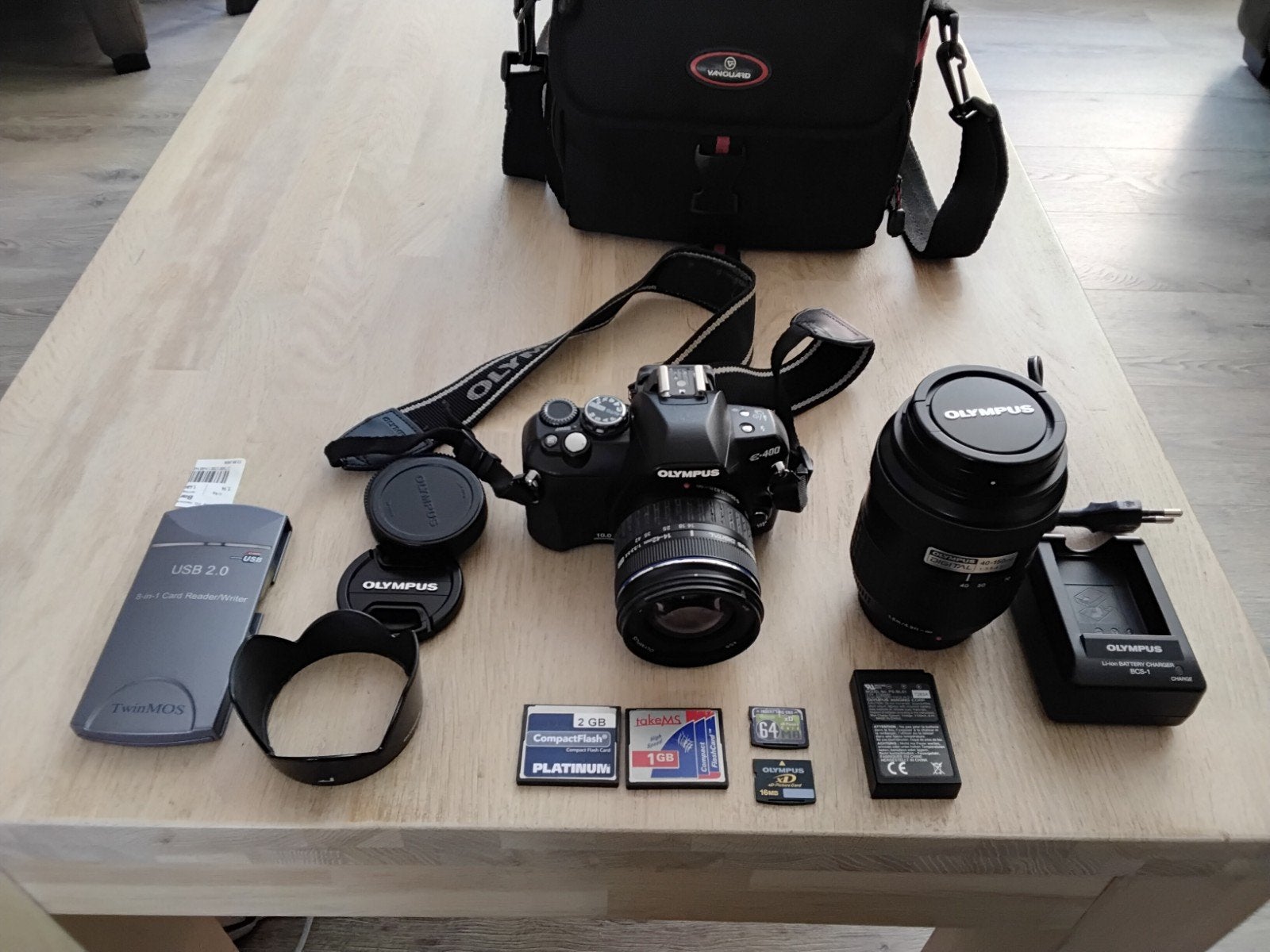 Olympus e-400 digitale camera 10 megapixel met tas, Ophalen, Olympus, 8 keer of meer