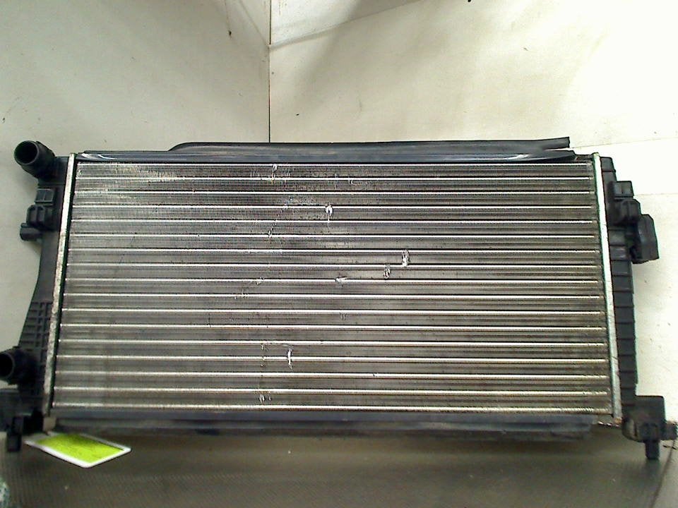 Radiateur Volkswagen Golf VII (AUA) 2014 pa66gf30, Auto-onderdelen, Gebruikt, Volkswagen, Volkswagen AG, Kundenbetreuung@volkswagen.de
