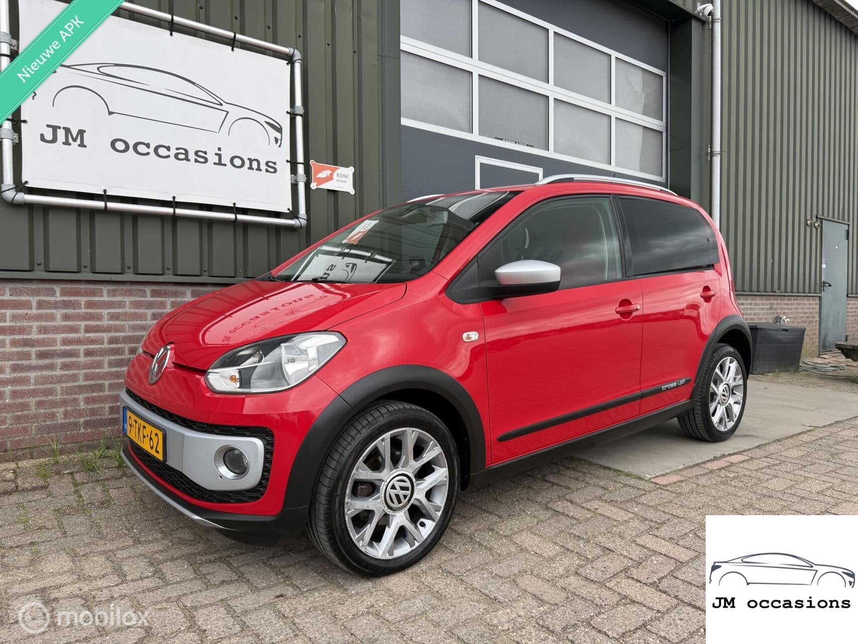 Volkswagen Up! 1.0 cross up!|Airco|Cruise|Stoel vw|Bluetooth, Euro 5, Gebruikt, 4 stoelen, Origineel Nederlands