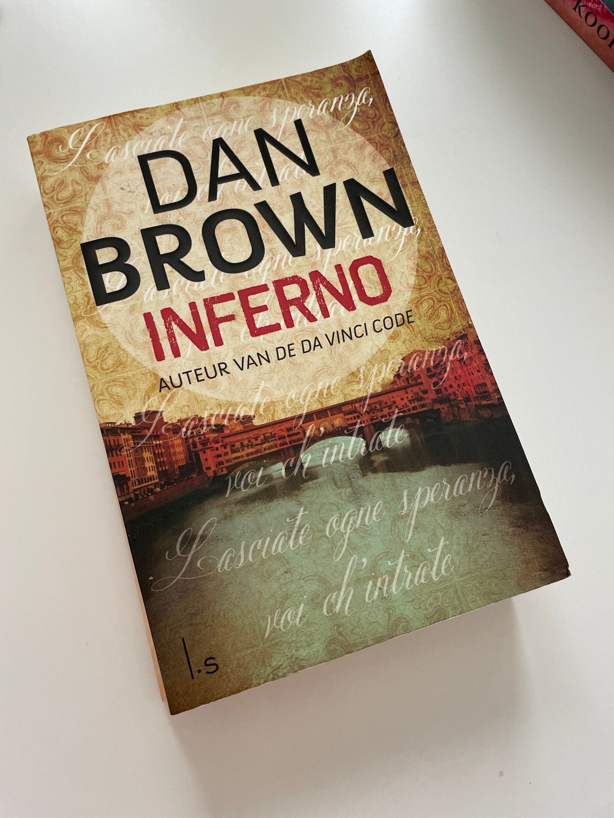 Dan Brown - Inferno (Paperback), Boeken, Thrillers, Gelezen, Europa overig, Ophalen of Verzenden