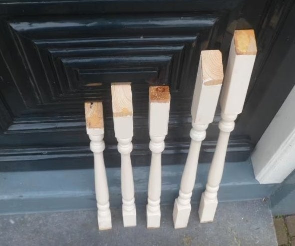 5 houten pilaren, spijlen voor traphek, Hout, Gebruikt, Ophalen of Verzenden, Klassiek