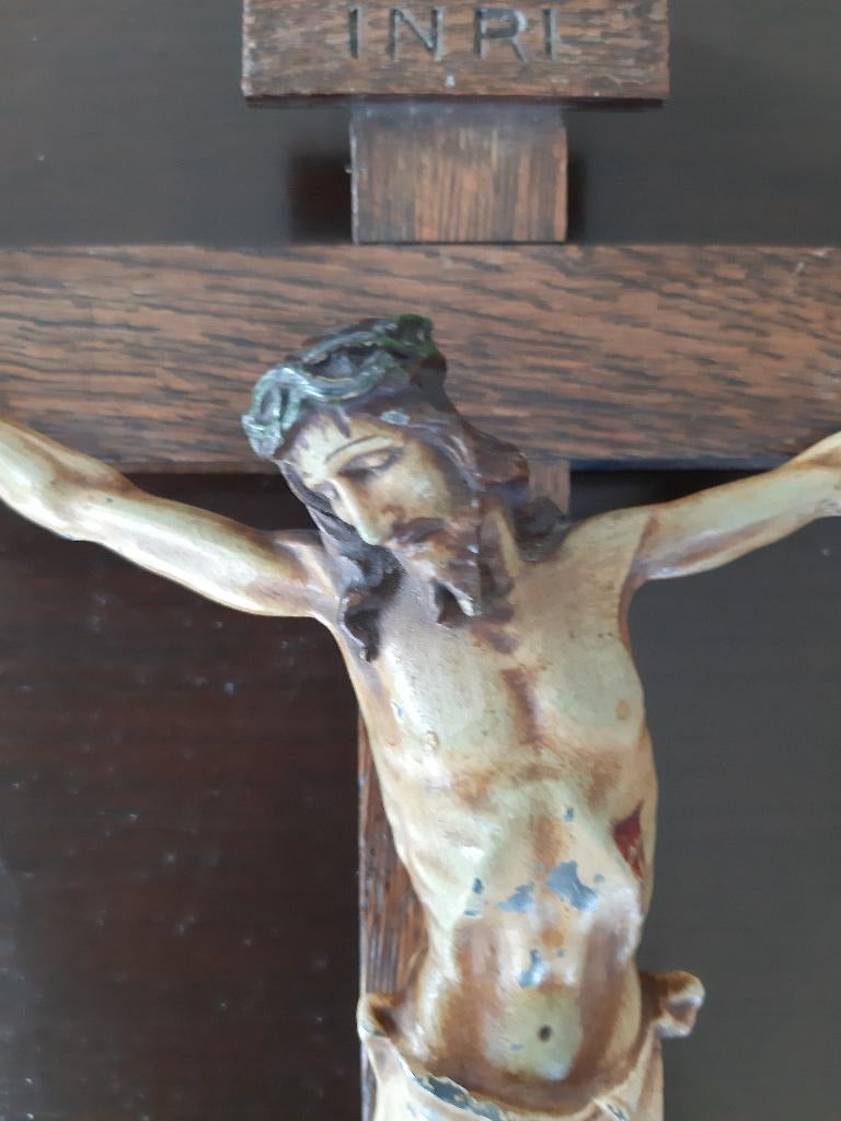 christus hoofden en kruisjes, Ophalen
