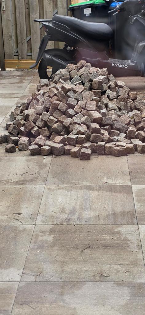 Gratis granieten/kinderkopjes bestratingsstenen 5 m², Tuin en Terras, Tegels en Klinkers, Ophalen of Verzenden, Gebruikt, Beton