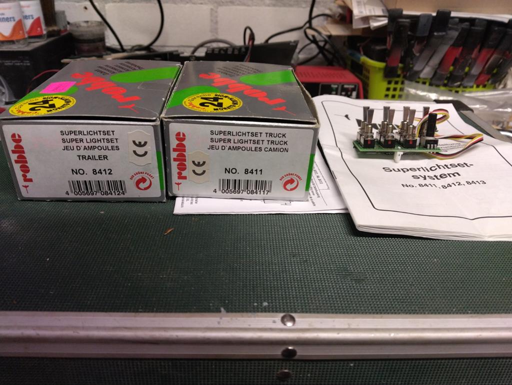 Zgan Robbe lichtset voor truck en trailer, Ophalen of Verzenden, Zo goed als nieuw, Overige schalen, Onderdeel