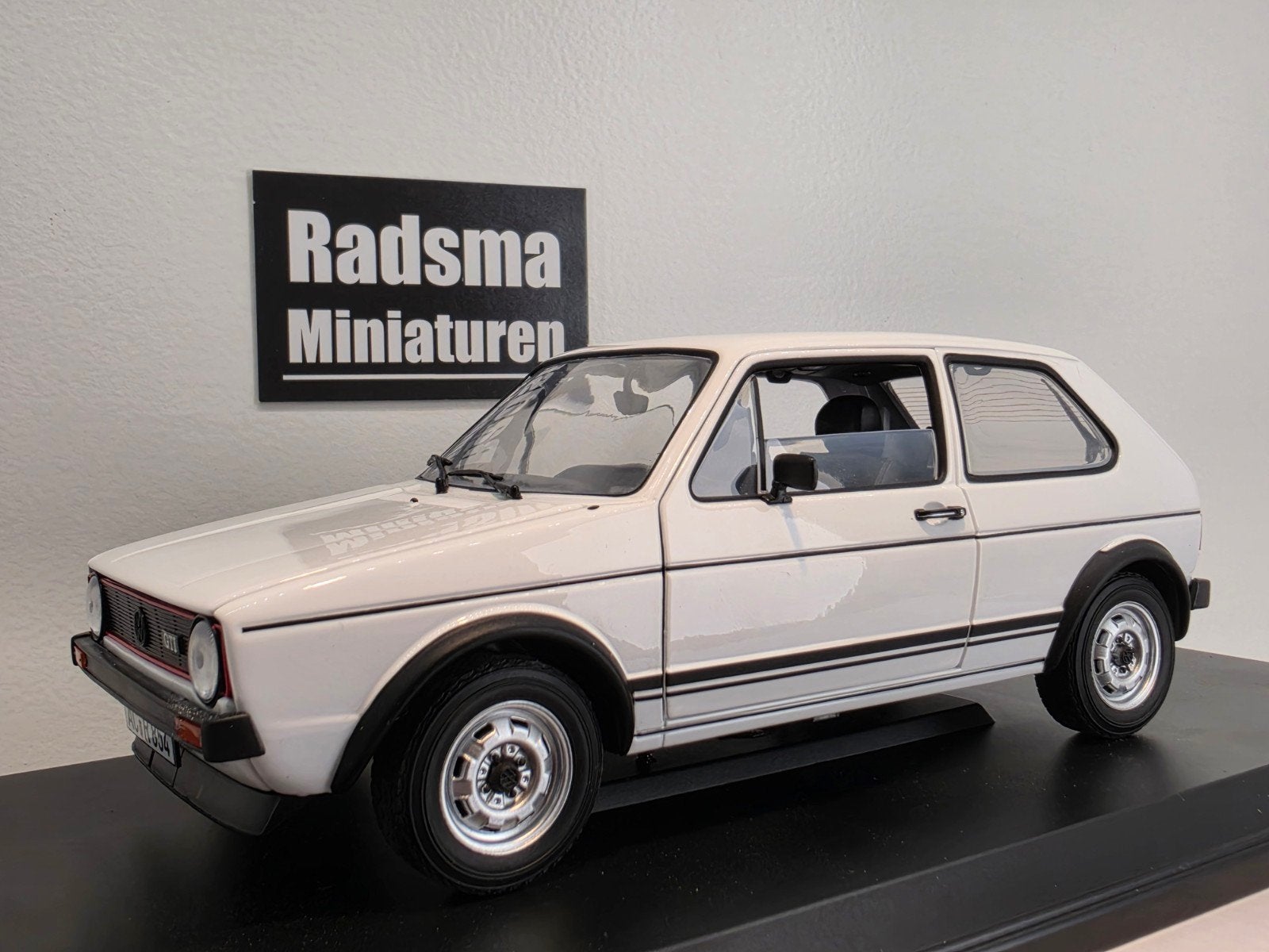 Volkswagen Golf Mk1 GTI - Wit - 1:18 Norev, Hobby en Vrije tijd, Auto, Norev, Ophalen of Verzenden, Zo goed als nieuw