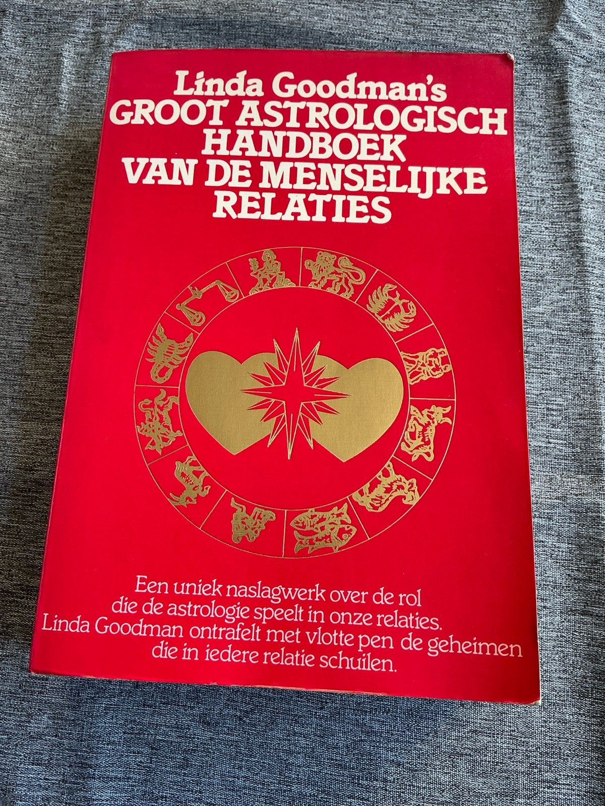 Linda Goodman's Groot Astrologisch Handboek, Ophalen of Verzenden, Gelezen, Astrologie, Achtergrond en Informatie