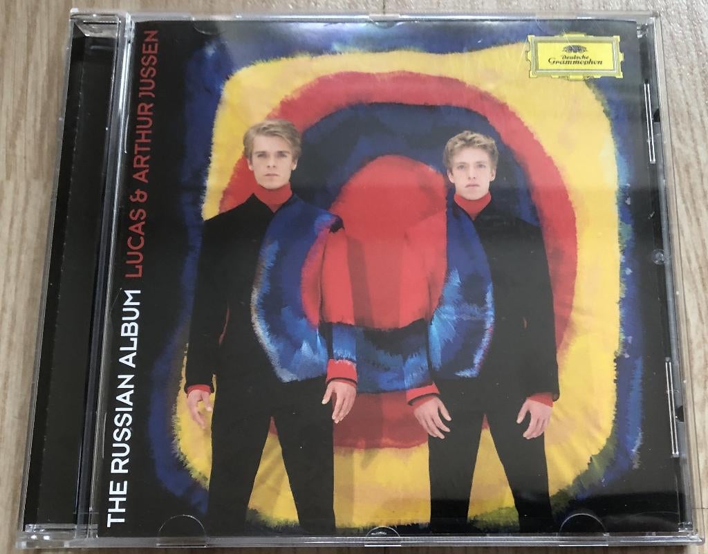 LUCAS & ARTHUR JUSSEN - THE RUSSIAN ALBUM, Ophalen of Verzenden, Zo goed als nieuw