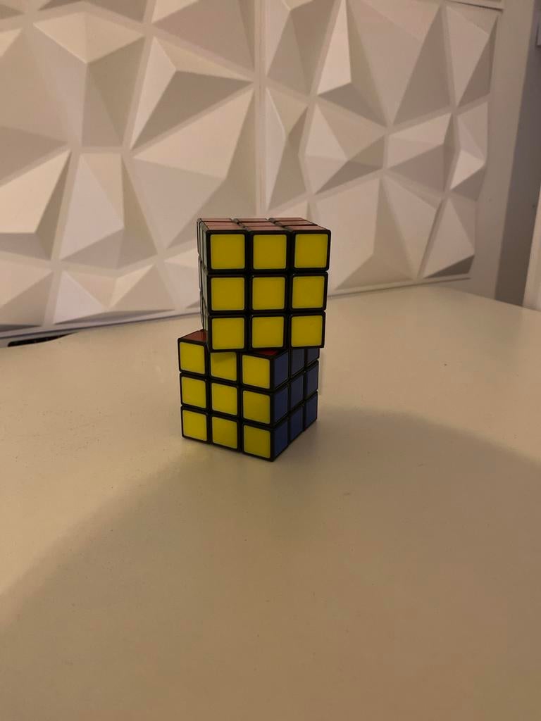 Set van 2 Rubiks kubussen - Klassiek puzzelplezier, Ophalen, Zo goed als nieuw