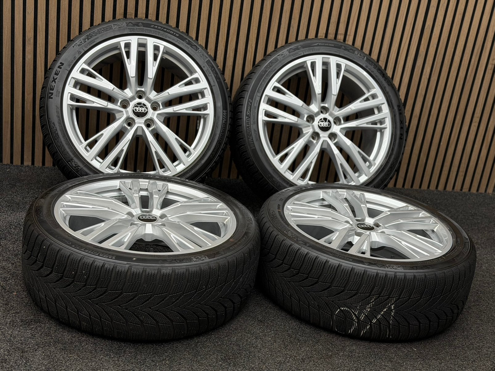 WINTER! Originele 19 inch Audi A5 S5 B10 5x112 ET44 Nexen, Auto-onderdelen, 245 mm, ., Banden en Velgen, Winterbanden