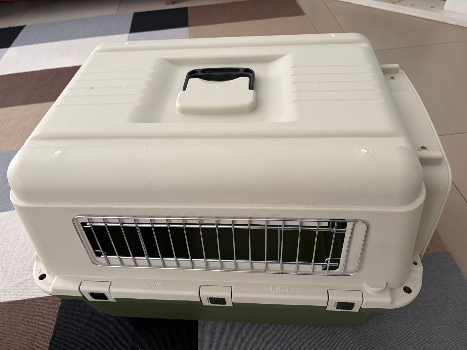 bench, transportbox voor hond, Feria 4, Dieren en Toebehoren, Ophalen, Zo goed als nieuw