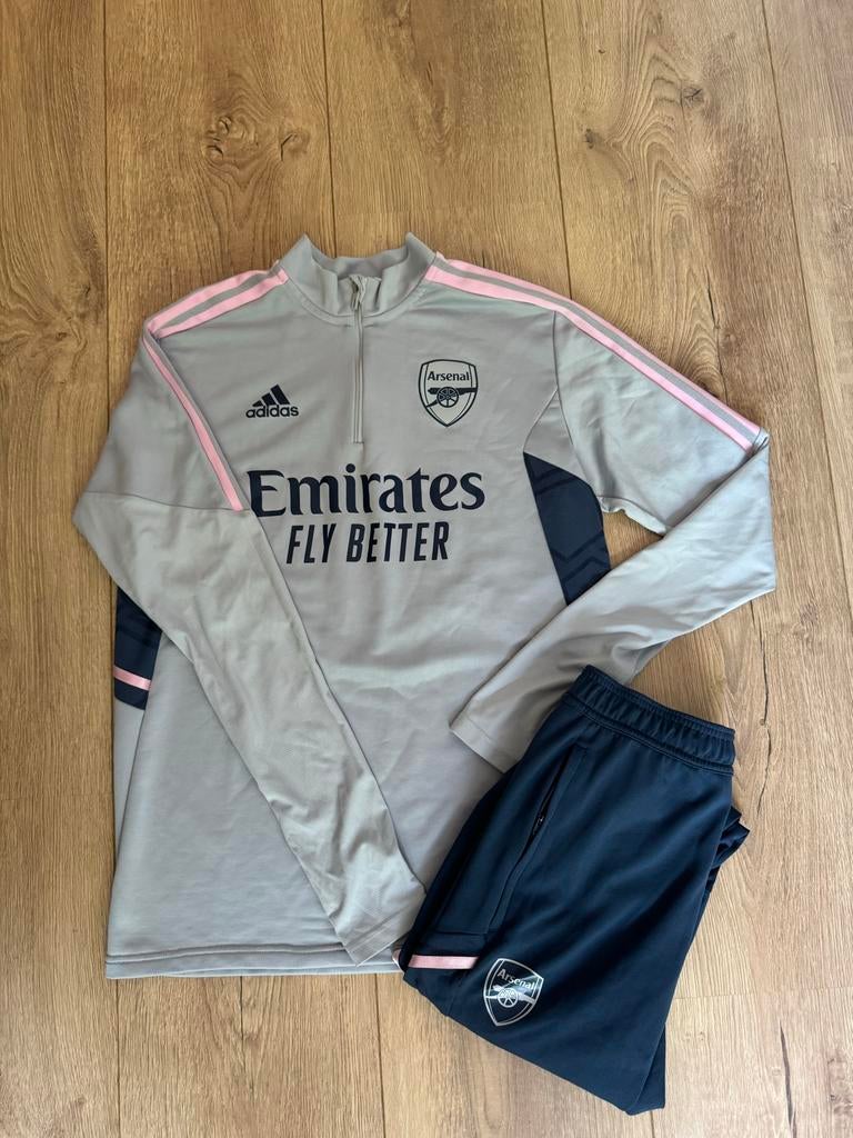 Arsenal trainingspak - Broek S, Vest M, Maat 48/50 (M), Ophalen of Verzenden, Zo goed als nieuw, Voetbal