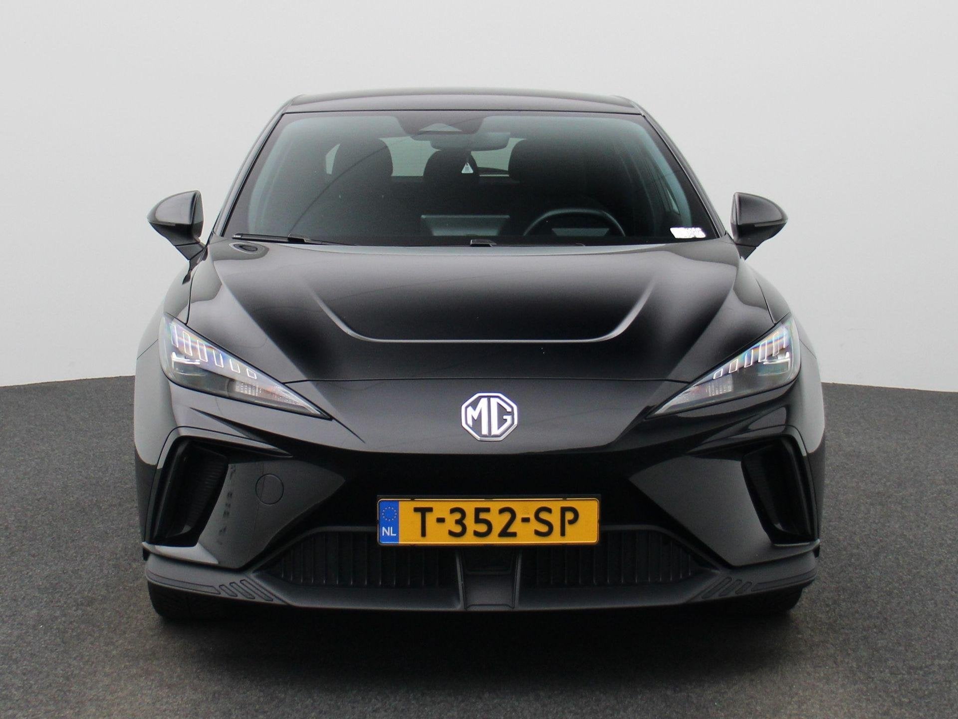 MG 4 Long Range Comfort 64 kWh | Carplay | Parkeersensoren |, Auto's, Automaat, 12 maanden, Achterwielaandrijving, Gebruikt