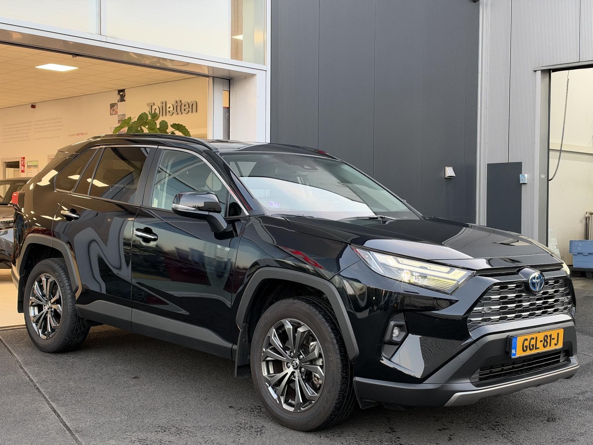 Toyota RAV4 2.5 Hybrid AWD Executive Zwart volleder | Dodeho, Gebruikt, 4 cilinders, 2487 cc, 1650 kg