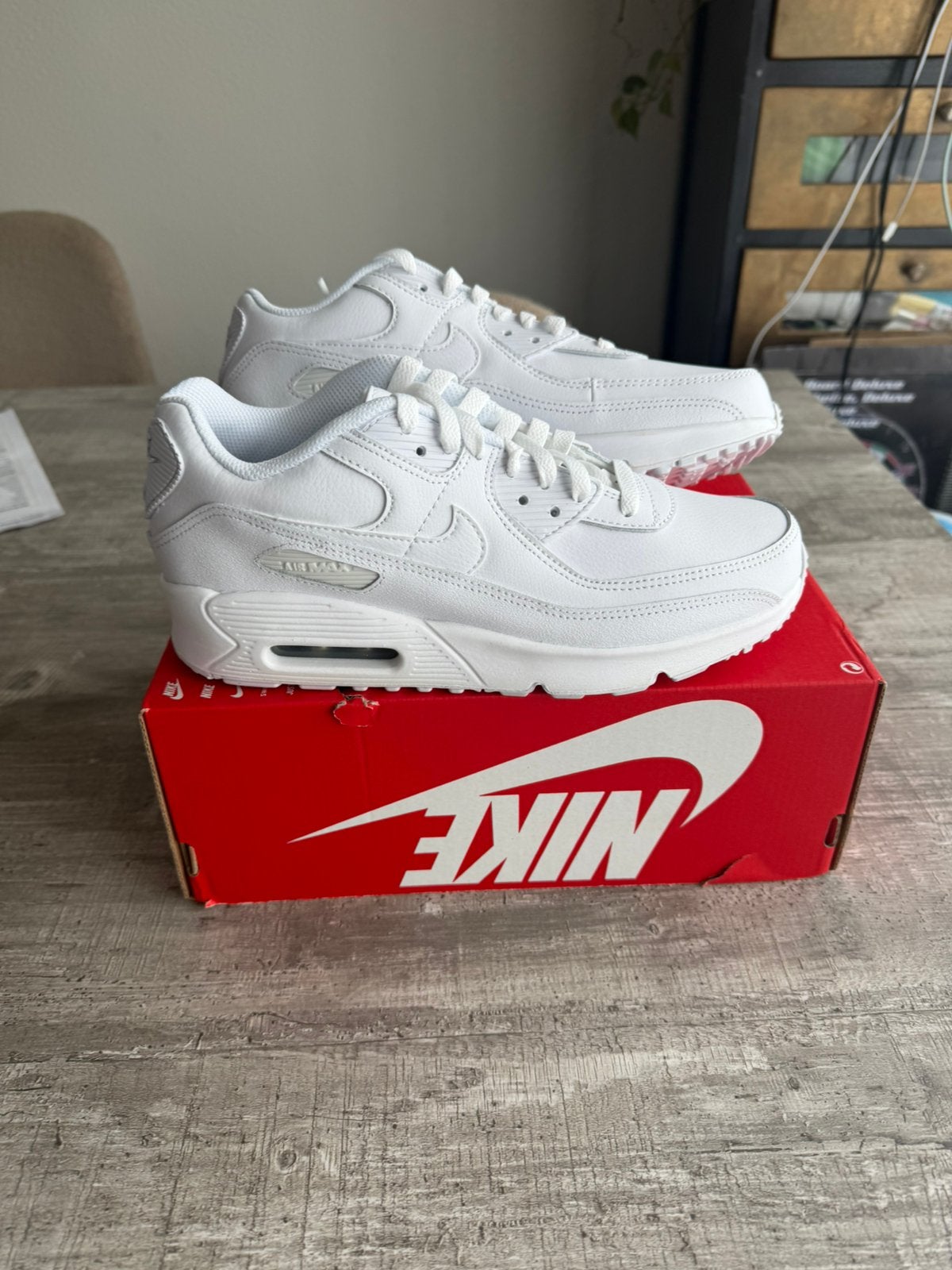 Te koop nieuw paar witte nike air max 90 in maat 39, Kleding | Dames, Schoenen, Wit, Nieuw, Ophalen of Verzenden, Sneakers of Gympen