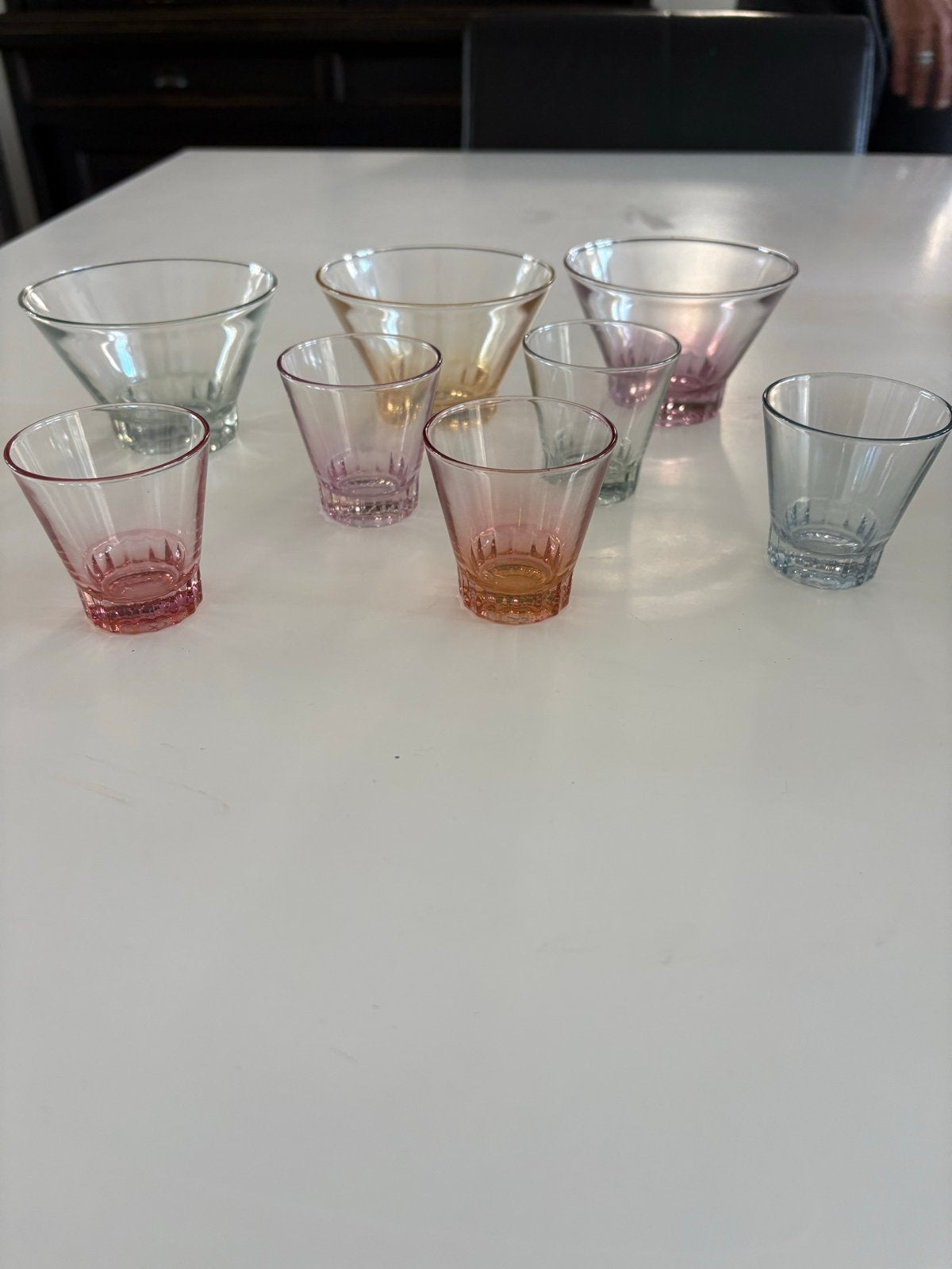 Set van 8 gekleurde glazen schaaltjes en glaasjes, Ophalen of Verzenden