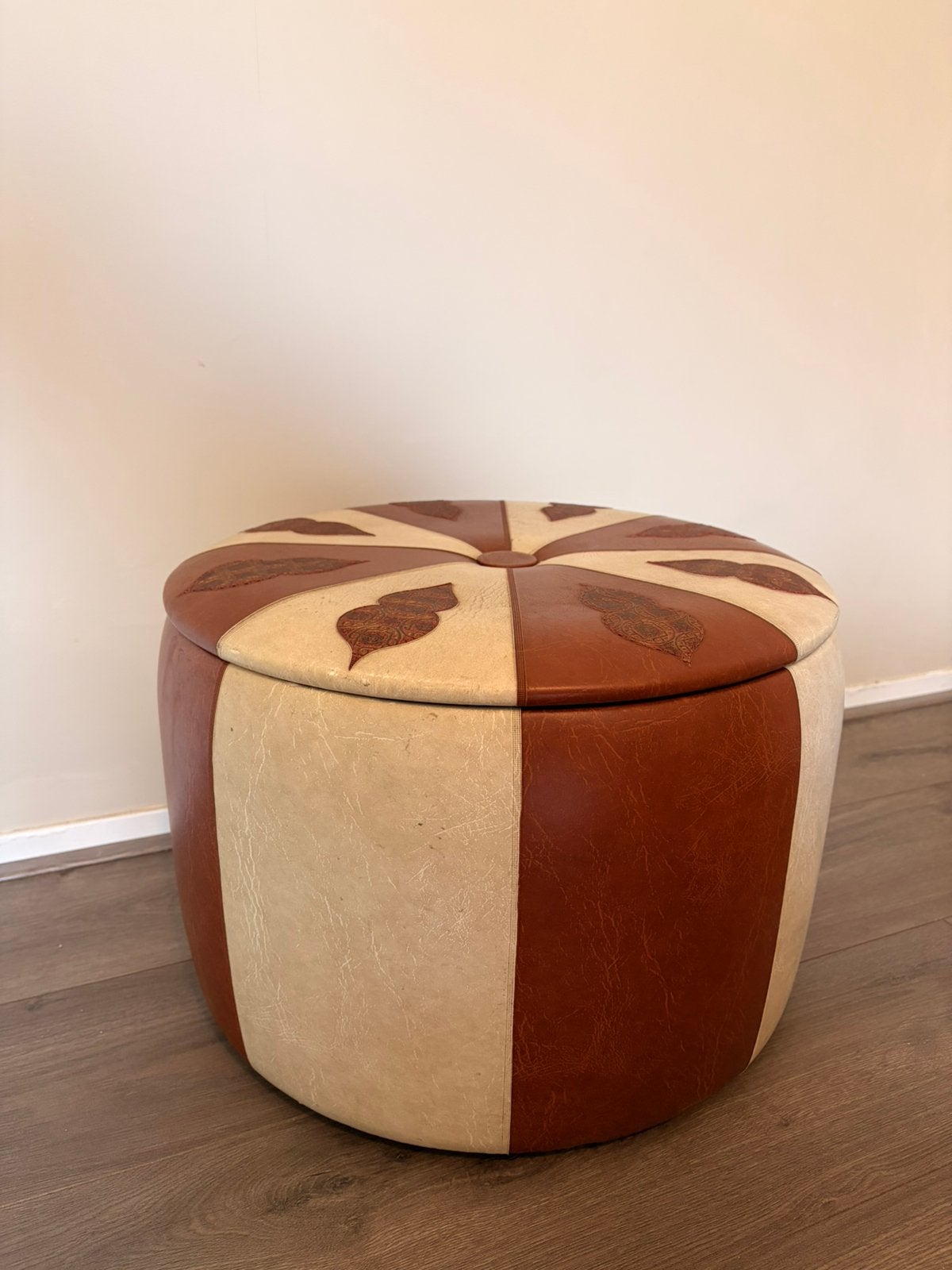 Vintage leren poef, Minder dan 50 cm, Gebruikt, Ophalen of Verzenden, Vintage