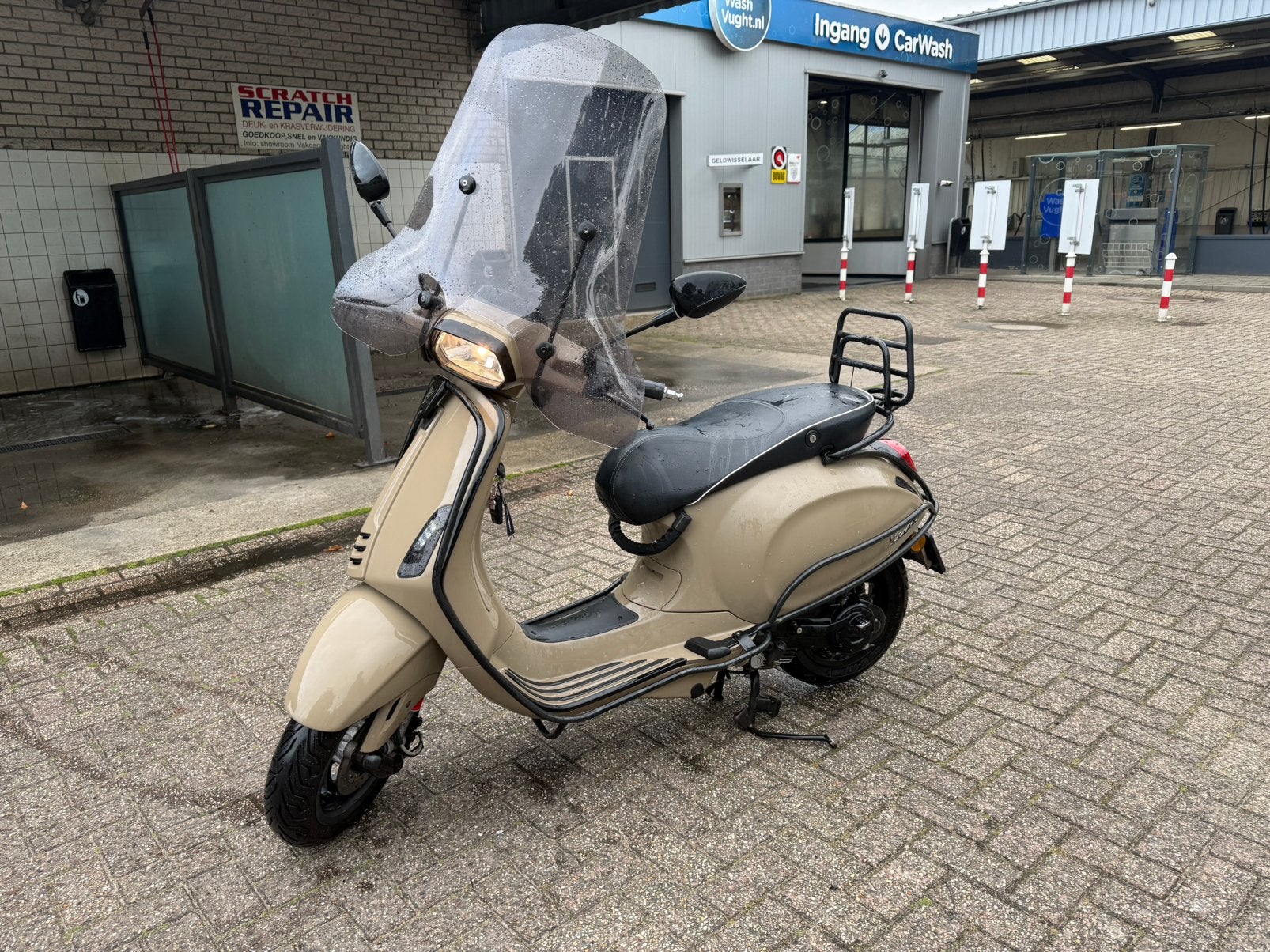 Vespa sprint dessert storm, Fietsen en Brommers, Scooters | Vespa, Zo goed als nieuw, Benzine, Ophalen