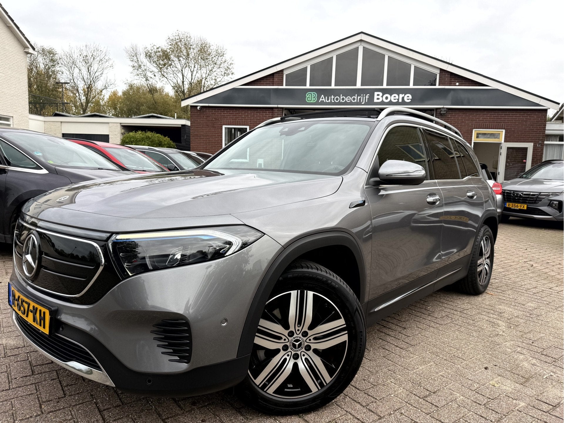 Mercedes-Benz EQB 250 Luxury Line 67 kWh SOH 97.5%, Panorama, Auto's, Dealer onderhouden, Gebruikt, 190 pk, 31 min