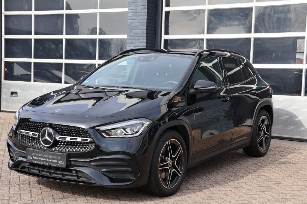 Mercedes-benz GLA-KLASSE GLA 200  AMG line, Auto's, 4 cilinders, Met garantie (alle), Geïmporteerd, 1300 cc