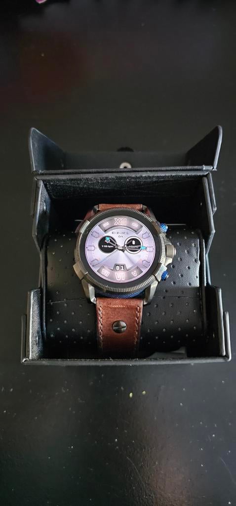 Diesel Digitaal Horloge - Stijlvol en Functioneel, Sieraden, Tassen en Uiterlijk, Smartwatches, Ophalen of Verzenden, Gebruikt
