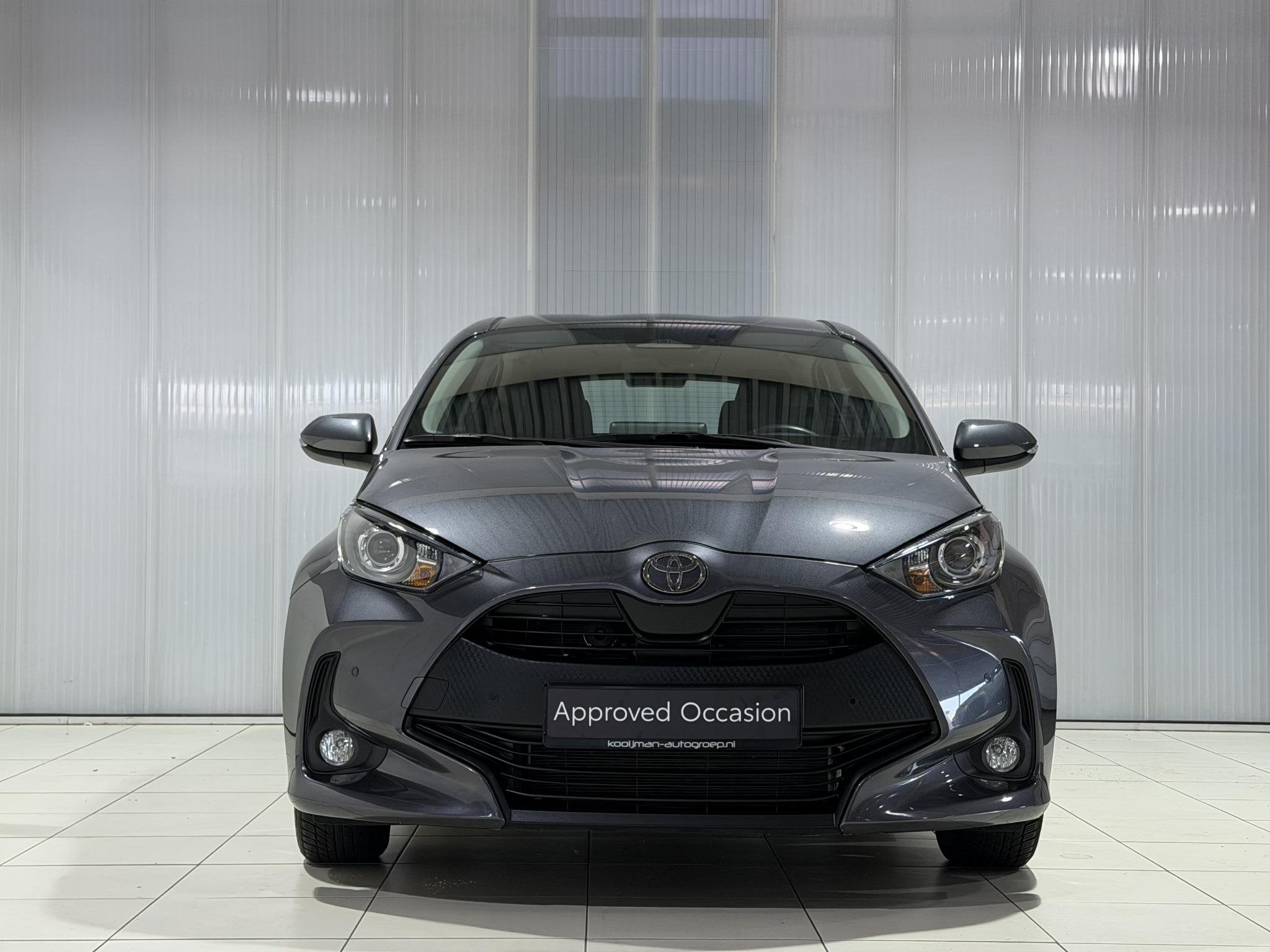 Toyota Yaris 1.5 Hybrid 115 Business Stoel/stuurwielverwarmi, Dealer onderhouden, Gebruikt, Euro 6, 116 pk