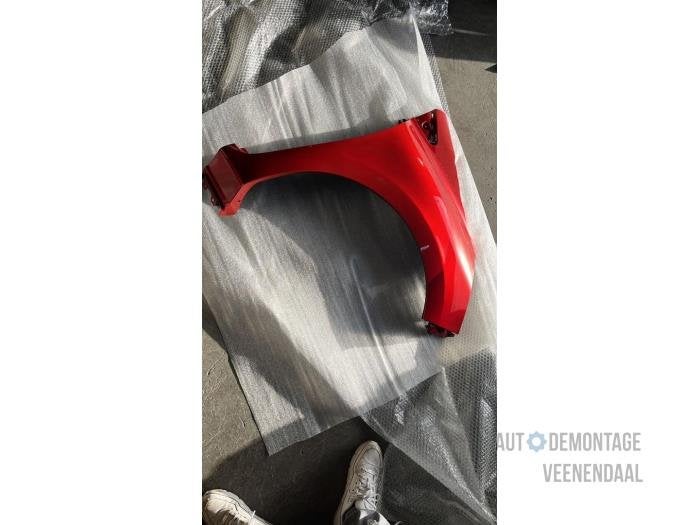 Scherm rechts-voor van een Renault Clio (TENNP), -, Renault, -, Nieuw