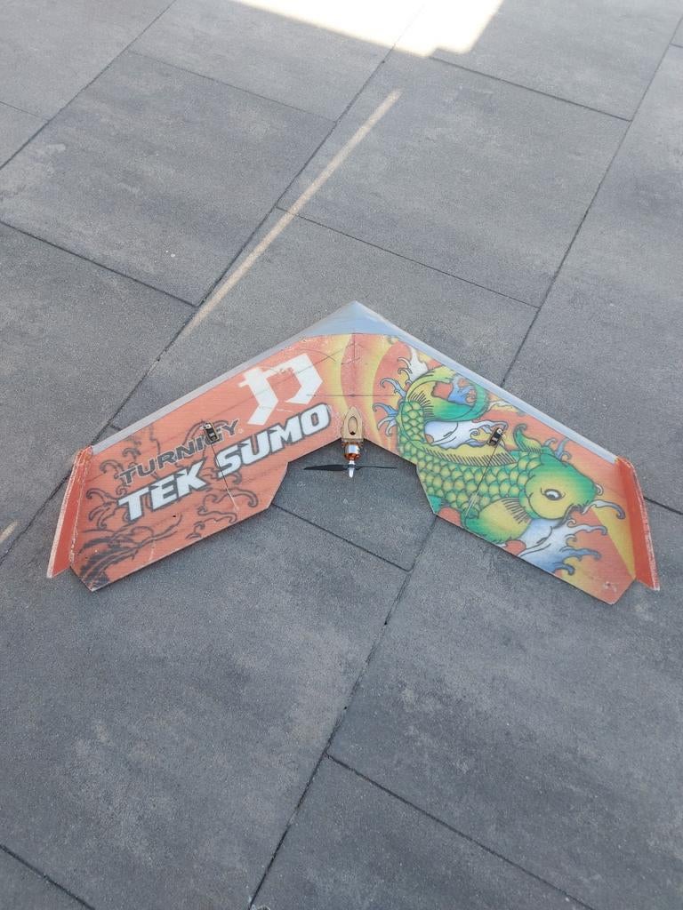 Tek Sumo Vliegende Vleugel met ontvanger frsky, Ophalen, Gebruikt