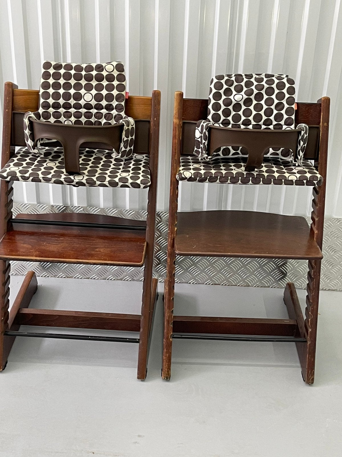 Stokke TRIPP TRAPP - TRIP TRAP - TRIPTRAP WALNOOT compleet, Ophalen, Zo goed als nieuw, Meegroeistoel