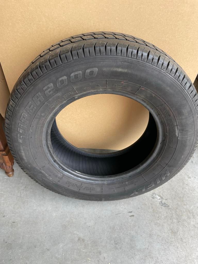 Nieuwe 15 inch band €25 voor camper of zware aanhanger, Ophalen, Zo goed als nieuw