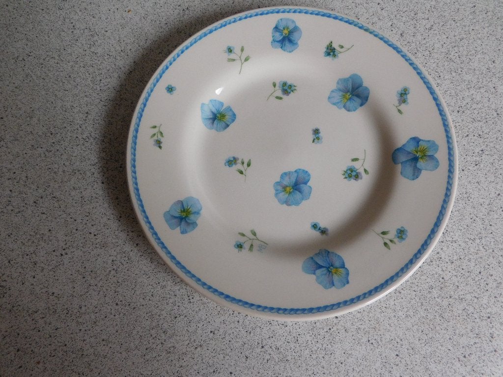 Bord Forget-me-not Libelle V&D Marjolein Bastin - 21 cm, Huis en Inrichting, Overige merken, Keramiek, Landelijk/Boerenbont, Ophalen of Verzenden