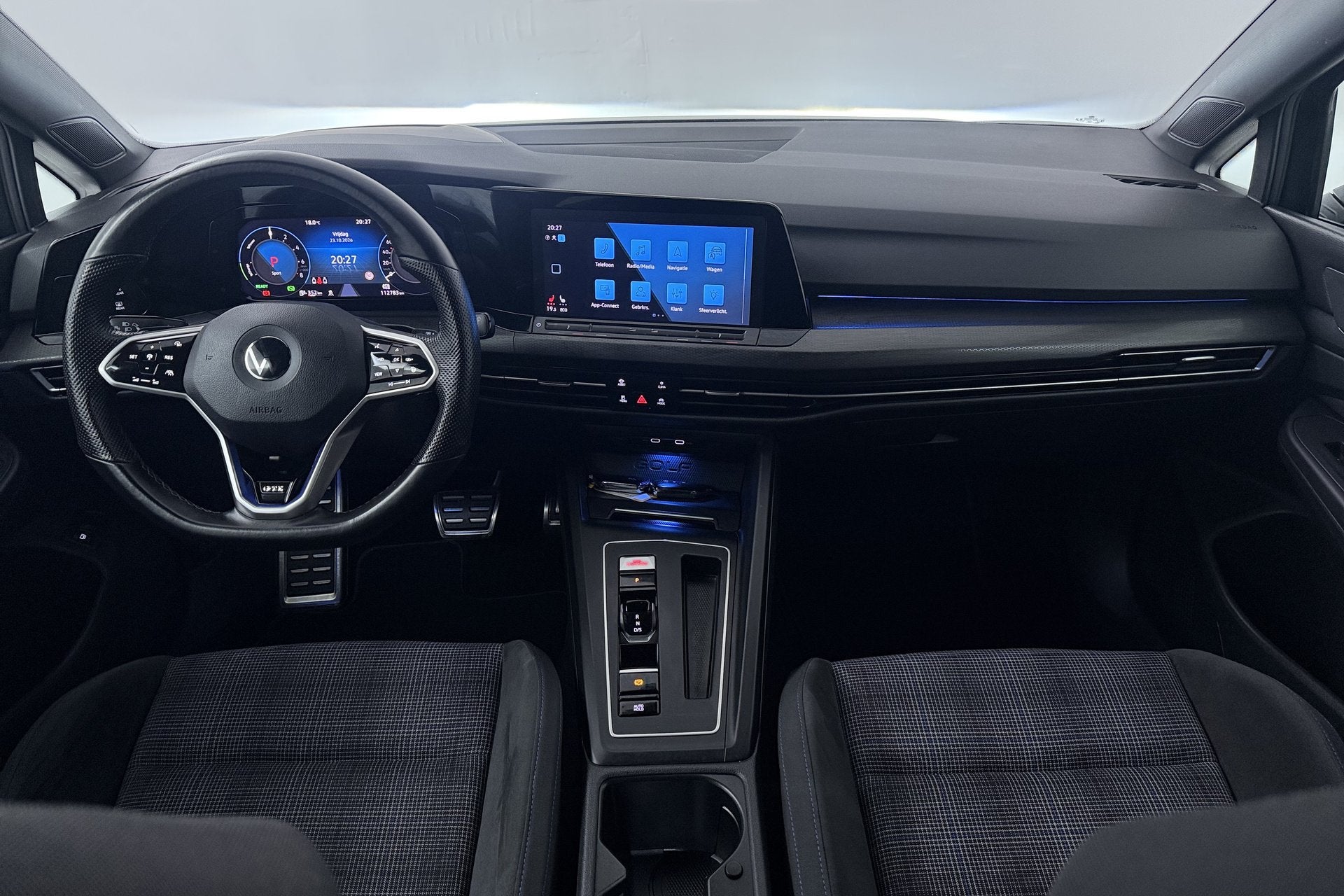 Volkswagen Golf 1.4 eHybrid GTE (MATRIX, STOEL/STUUR VERWARM, Auto's, Stof, Gebruikt, 1524 kg, 84 €/maand