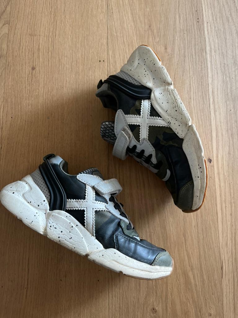 Munich schoenen jongen maat 32 mooie staat, Ophalen of Verzenden, Zo goed als nieuw, Jongen